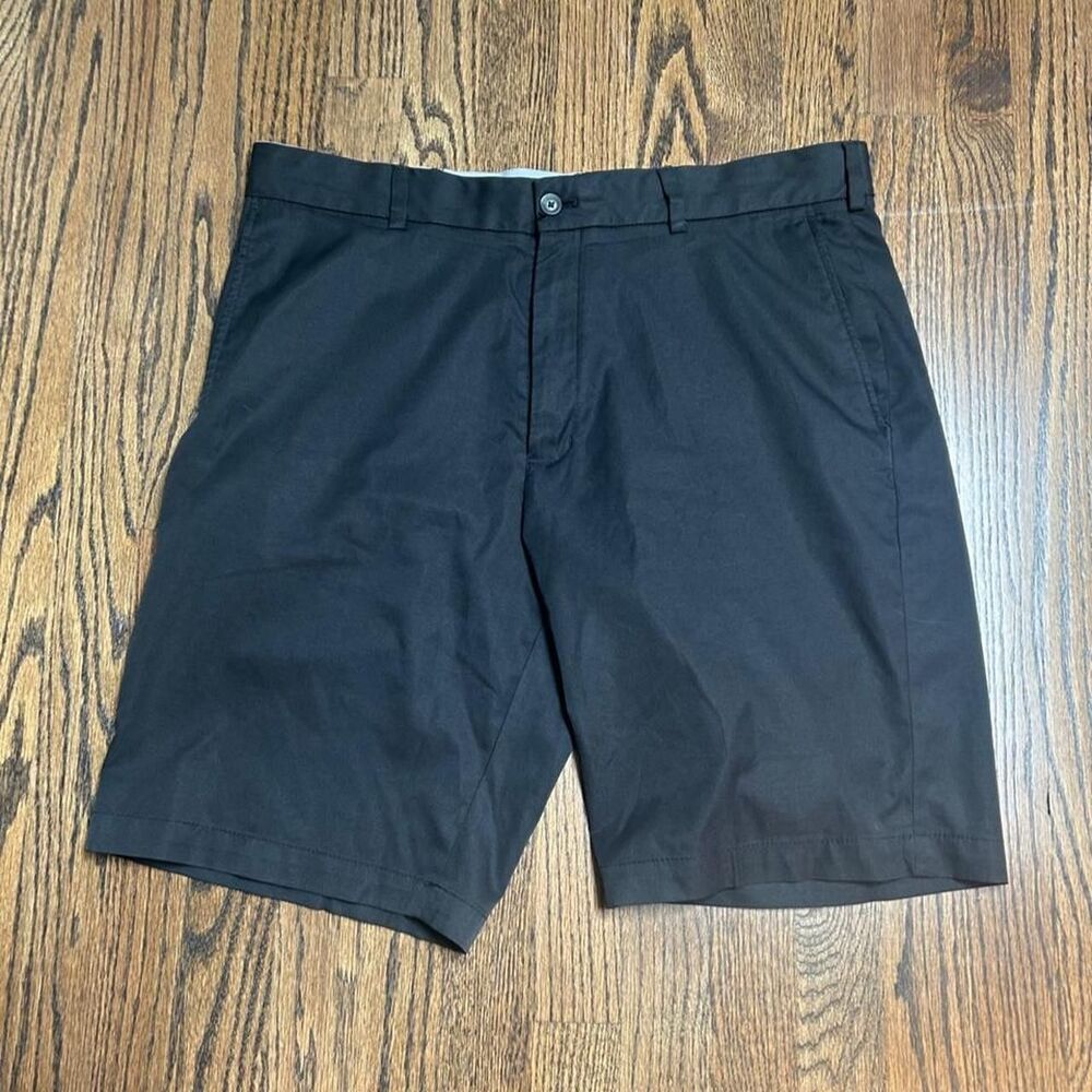 Walter Hagan Men's Black and Grey Shorts